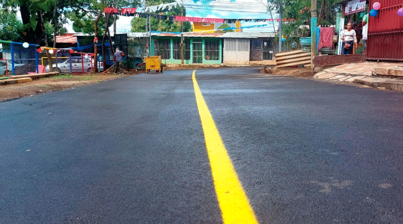 Nuevas calle pavimentada en el barrio Laureano Mairena de Managua