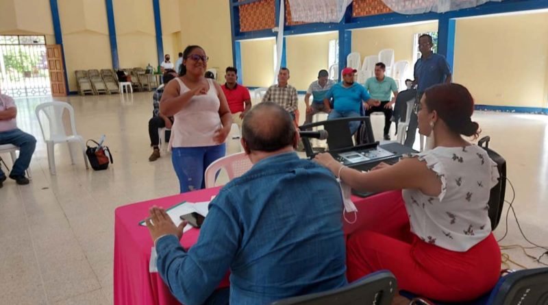 Maestros del Teatro Nacional Rubén Darío con participantes de comunidades de Chontales, Boaco, Zelaya Central, Río San Juan, Costa Caribe Norte y La Costa Caribe Sur.