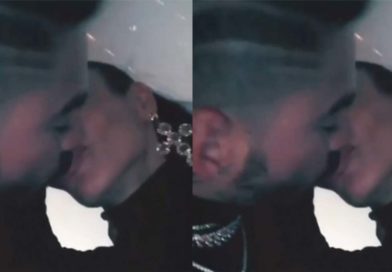 Cantante Colombiano Maluma en medio de un amoroso besos en los labios con su tía