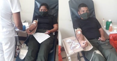 Efectivos militares del Ejército de Nicaragua participando de jornada de donación voluntaria de sangre en el departamento de Estelí.