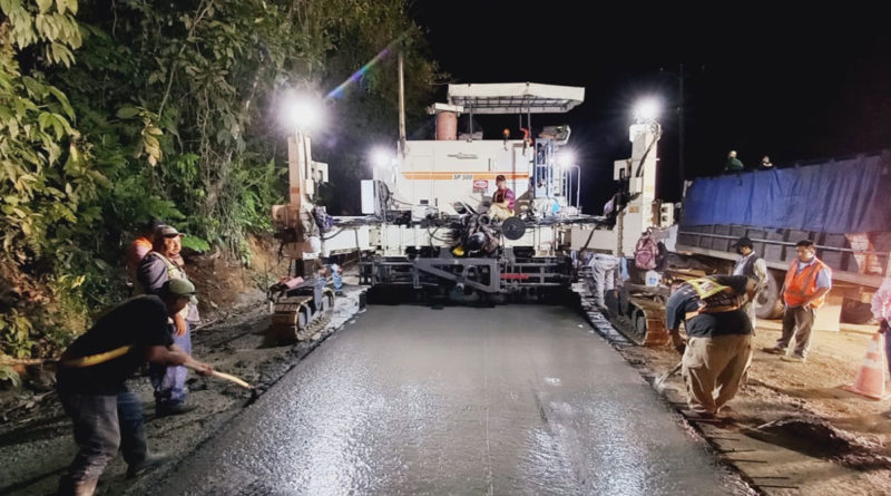 Proceso de prueba de concreto hidráulico para el primer tramo de vía Rosita, Bonanza