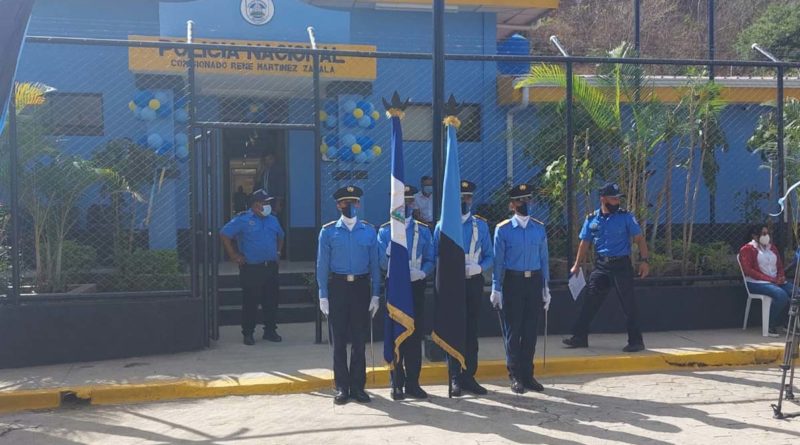 Efectivos de la Policia Nacional en la inauguración del centro de atención ciudadana en Condega