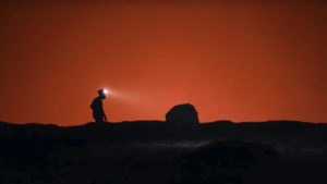 Fotografía del aventurero Julien Donzé dentro del Volcán Masaya