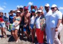 Participantes del torneo nacional de surf junto a las autoridades de la alcaldía de chinandega y miembros de la federación de sur de Nicaragua