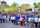 Estudiantes de nuevo ingreso 2022 de la UNAN-León en la plaza-parque de la liberación Juan José Quezada.