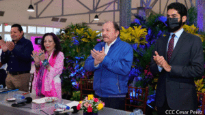 Presidente Comandante Daniel Ortega y Compañera Rosario Murillo en acto del 42 Aniversario de la Gran Cruzada Nacional de Alfabetización