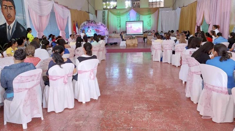 Mujeres participantes en el congreso municipal realizado en Juigalpa