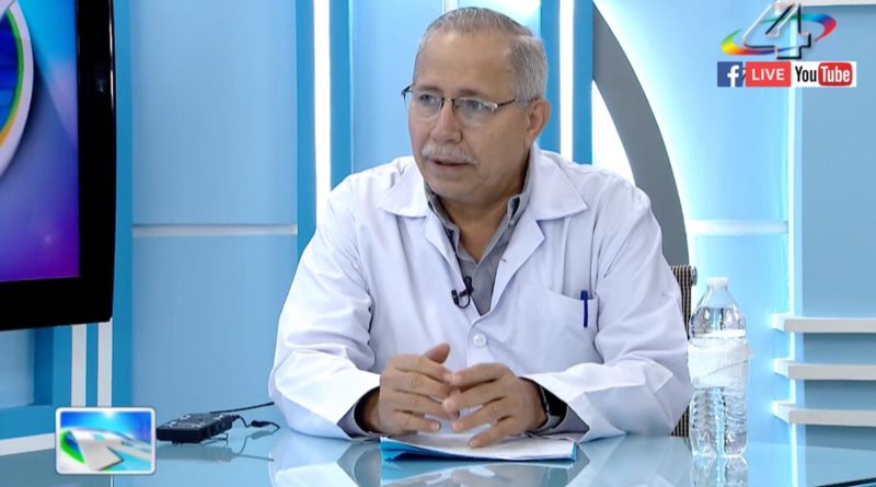 Doctor Carlos Sáenz, secretario general del Ministerio de Salud (MINSA)