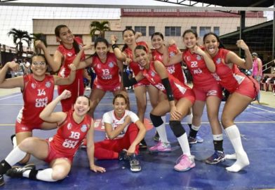 Uno de los equipos clasficiados a semifinales de la Liga de Voleibol Femenino