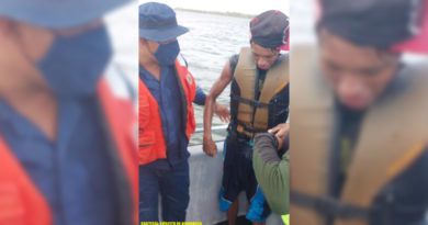 Miembros de la Fuerza Naval durante el rescate realizado en aguas del Cocibolca
