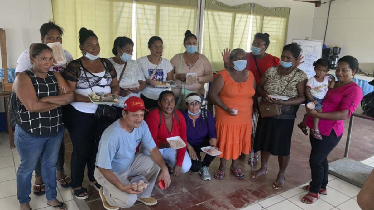 Nicaragua fortalece capacidades de producción de trabajadoras pesqueras de Bilwi