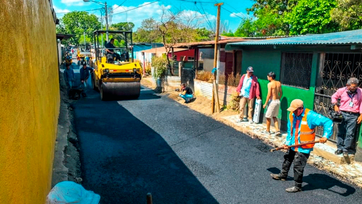 Avanza Programa Calles para el Pueblo en el barrio B15 del distrito VI de Managua