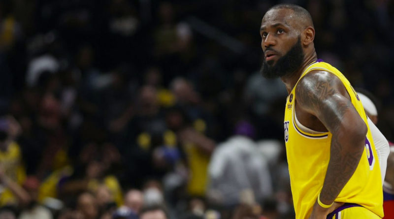 Lebron James se perdió el juego en Phoenix