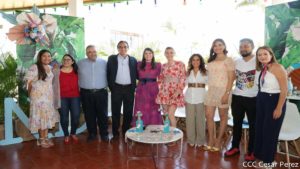 Equipo de organización de la plataforma Nicaragua Diseña en conferencia de Prensa