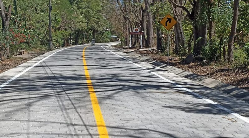 Carretera adoquinada “Balgue–Punta Gorda” en Altagracia, Isla de Ometepe