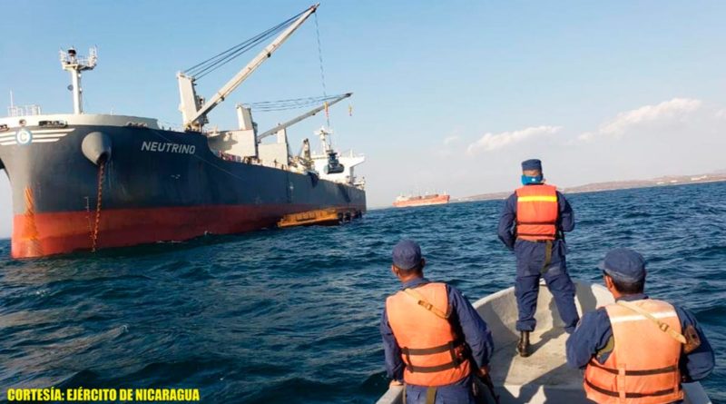 Fuerza Naval brinda protección a flota pesquera industrial y embarcaciones