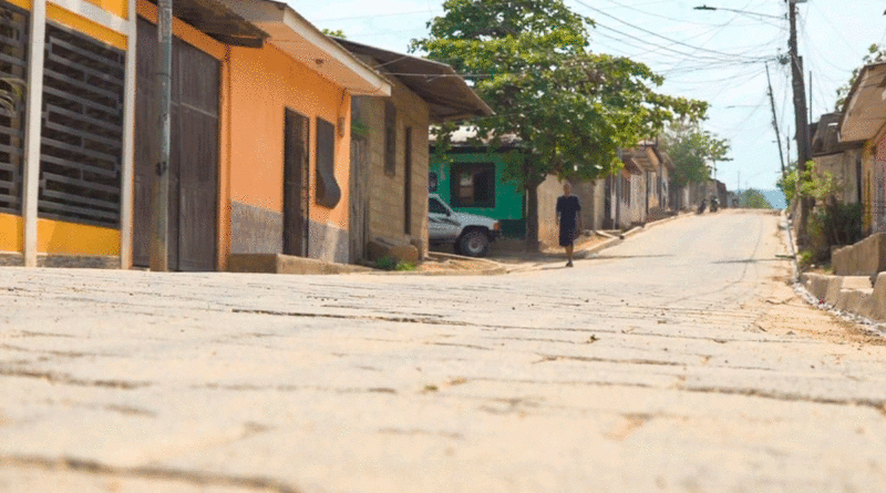 Nuevas calles adoquinadas en el barrio Nora Astorga de Ocotal