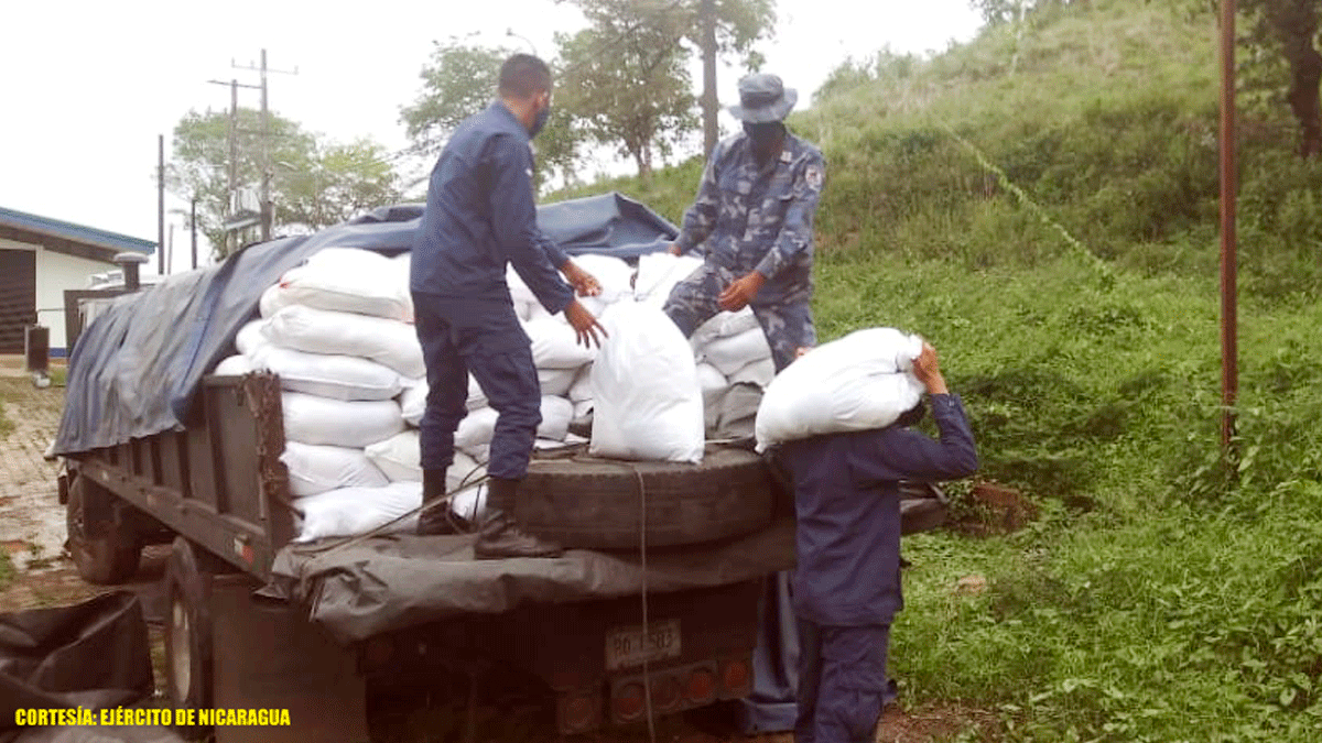 Fuerza Naval de Nicaragua descargó paquetes alimenticios en la Costa Caribe Sur