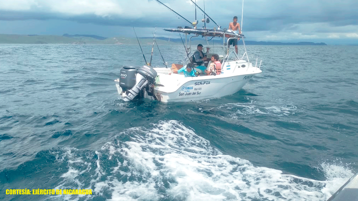 Fuerza Naval realizó salvamento y rescate de 4 tripulantes y una embarcación en San Juan del Sur