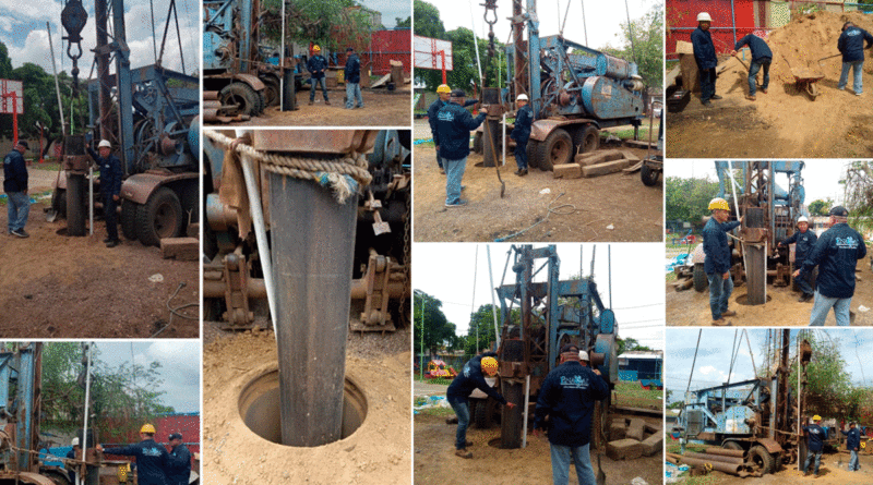 Operarios de ENACAL trabajando en la perforación del nuevo pozo de agua potable en la Colonia Don Bosco de Managua.