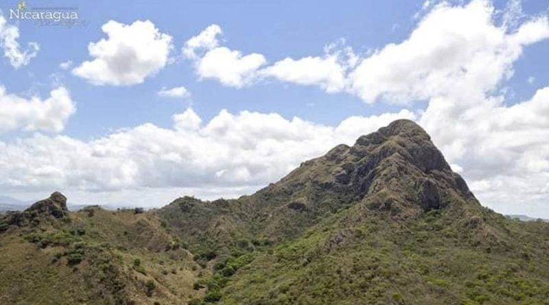 Clima soleado sobre una de las montañas de Boaco