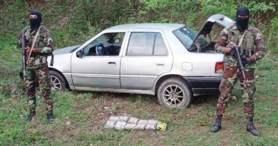 Vehículo y droga abandonados por el individuo que huyó ante la presencia de las tropas del Ejército de Nicaragua