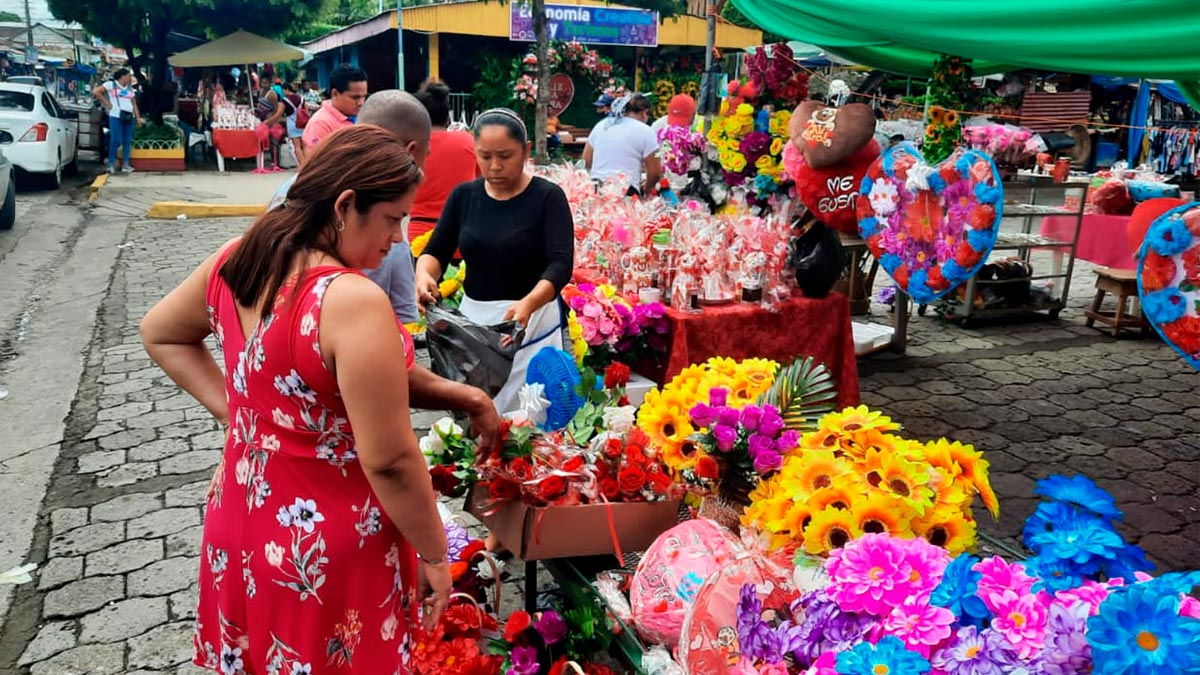 Alcaldía de Juigalpa y emprendedores desarrollan Feria alusiva a las Madres