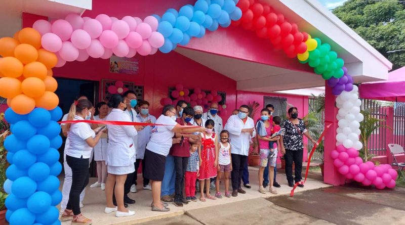 Inauguración del puesto médico en el barrio Camilo Ortega