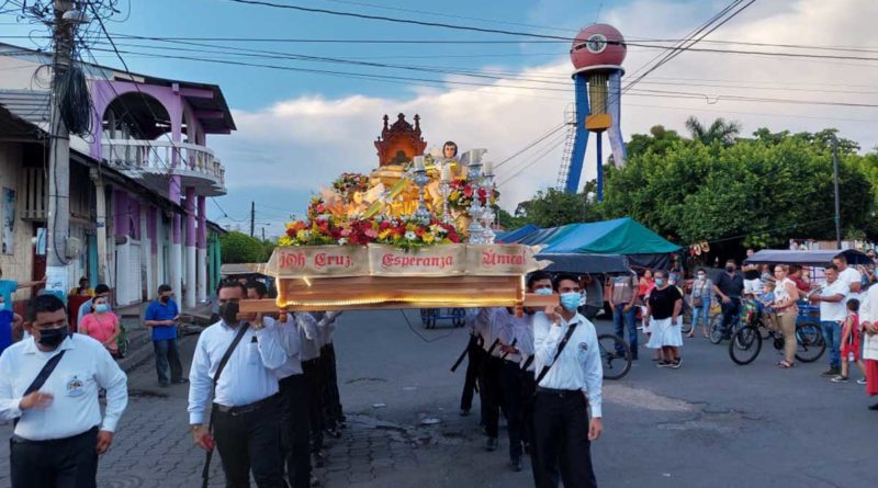 Concluyen fiestas tradicionales de la Santa Cruz en Corinto