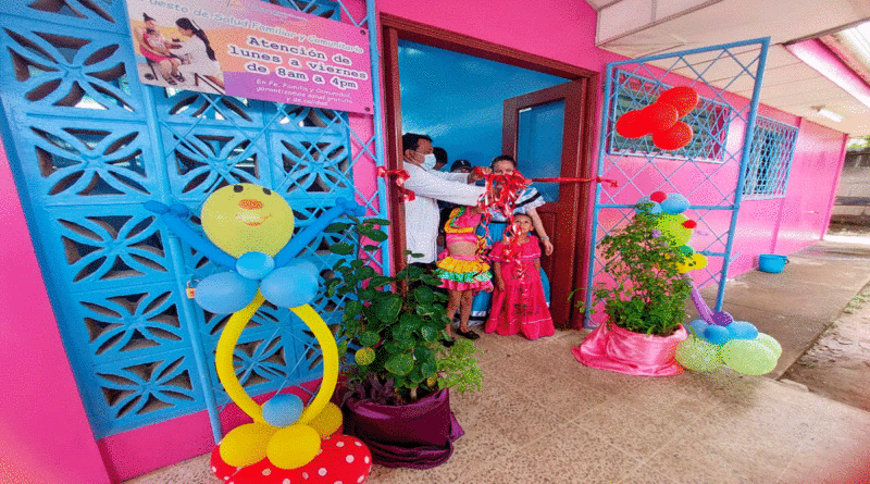 Inauguración de mejoramiento del centro de salud Che Guevara de Managua.