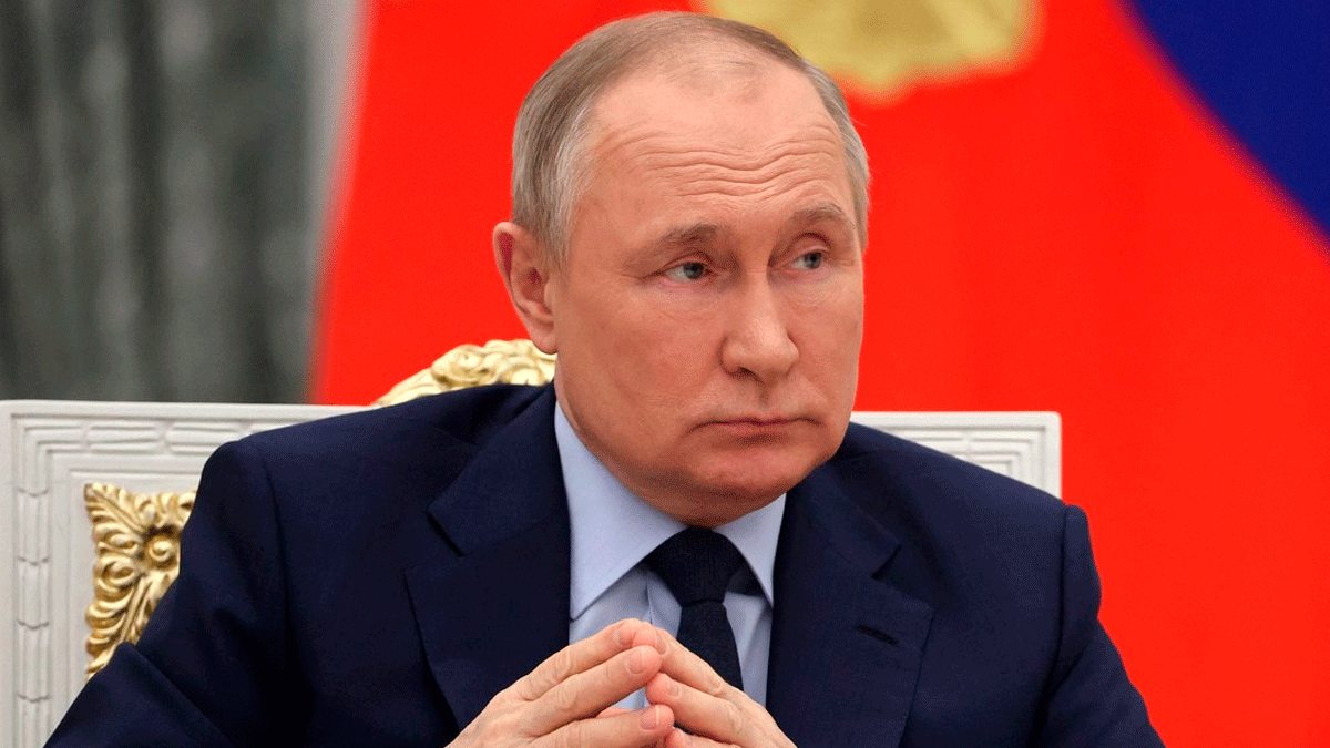 Vladímir Putin: «Si un país no es capaz de tomar decisiones soberanas es una colonia y no podrá sobrevivir»