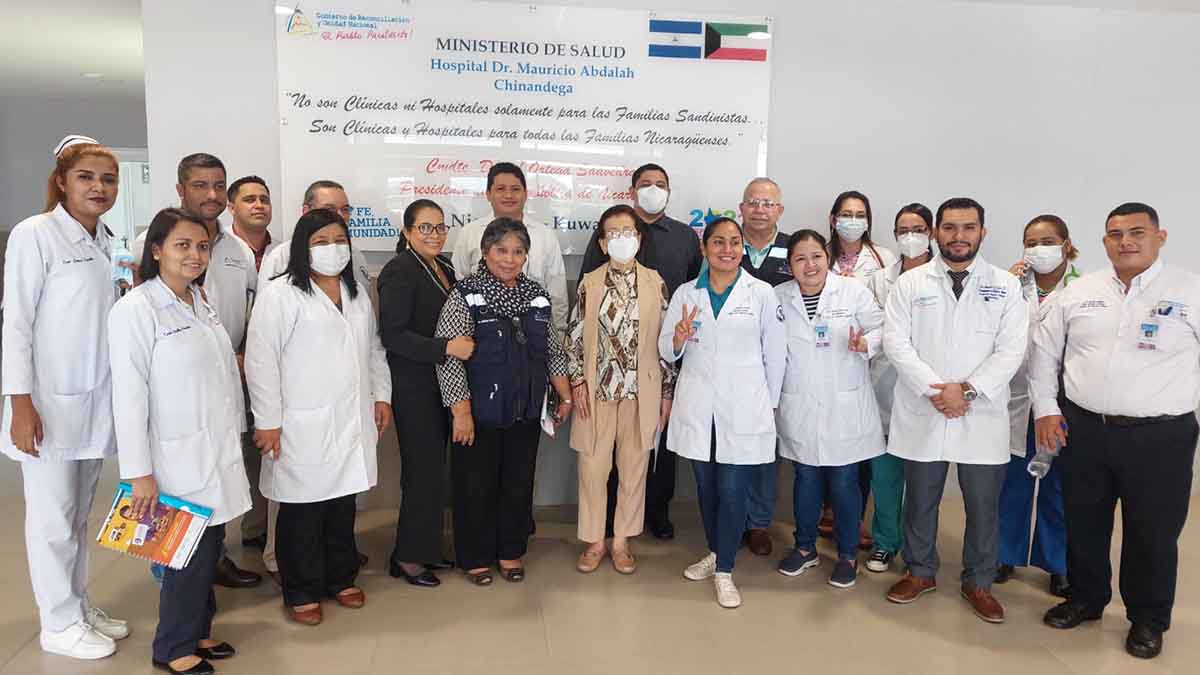 Autoridades de la Secretaría de Salud de Honduras visitan el Hospital Mauricio Abdalah de Chinandega