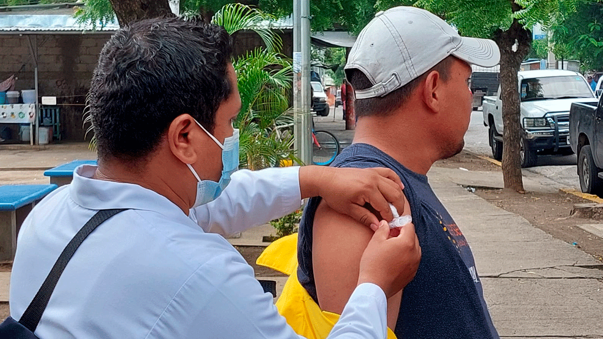 MINSA avanza con jornada de vacunación voluntaria contra el COVID-19 en Ciudad Sandino
