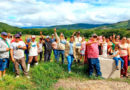 Autoridades de la alcaldía de Sébaco junto a familias de la comunidad de Walasa – Paso Ancho entregando el sitio de construcción del proyecto de agua potable.