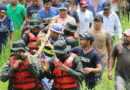 Efectivos del Ejército de Nicaragua rescatando cuerpo sin vida de ciudadano en Siuna