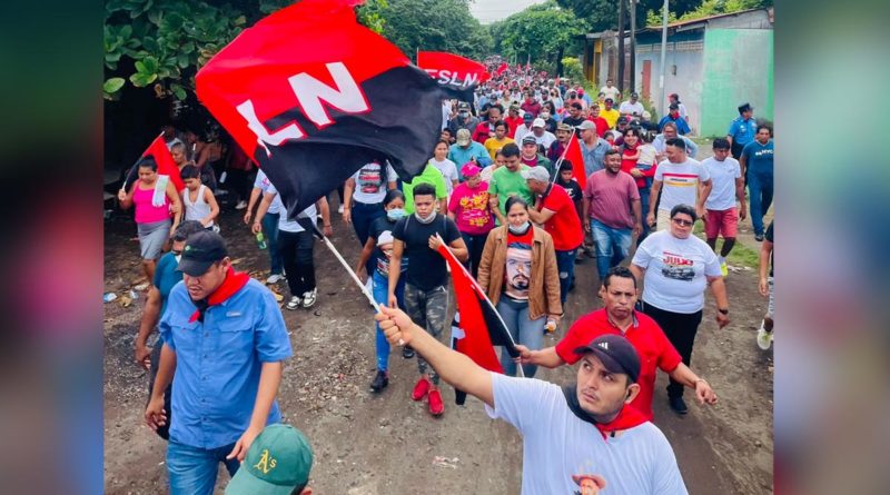 Familias de Chinandega saludan 43/19 de la Revolución Popular Sandinista