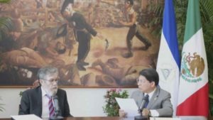 Embajador de México, Guillermo Zamora y Villa, Presenta sus Copias de Estilo