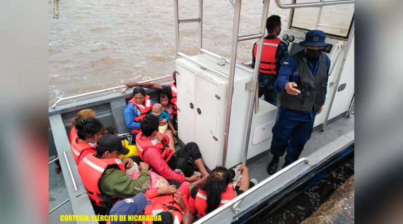 Ejército de Nicaragua evacua a familias de municipios de la Costa Caribe hacia albergues de Puerto Cabezas y Bluefields