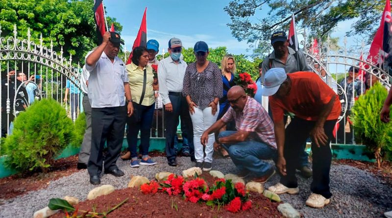 Familias de Posoltega rinden homenaje a la heroína Felicita Zeledón