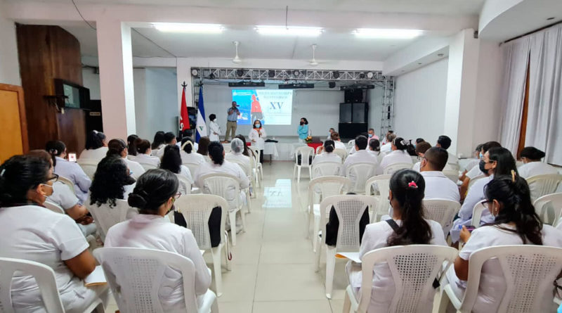 Trabajadores del SILAIS Matagalpa participando de la XV Jornada científica de los trabajadores de la salud