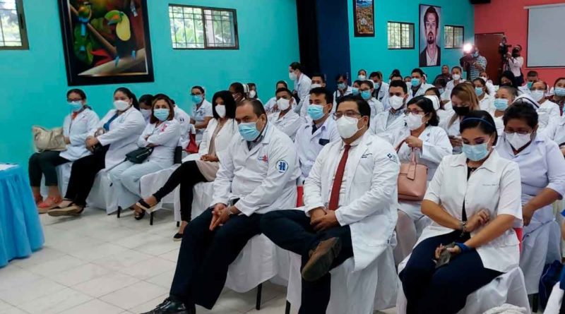 Personal médico del Ministerio de Salud de Nicaragua en Managua