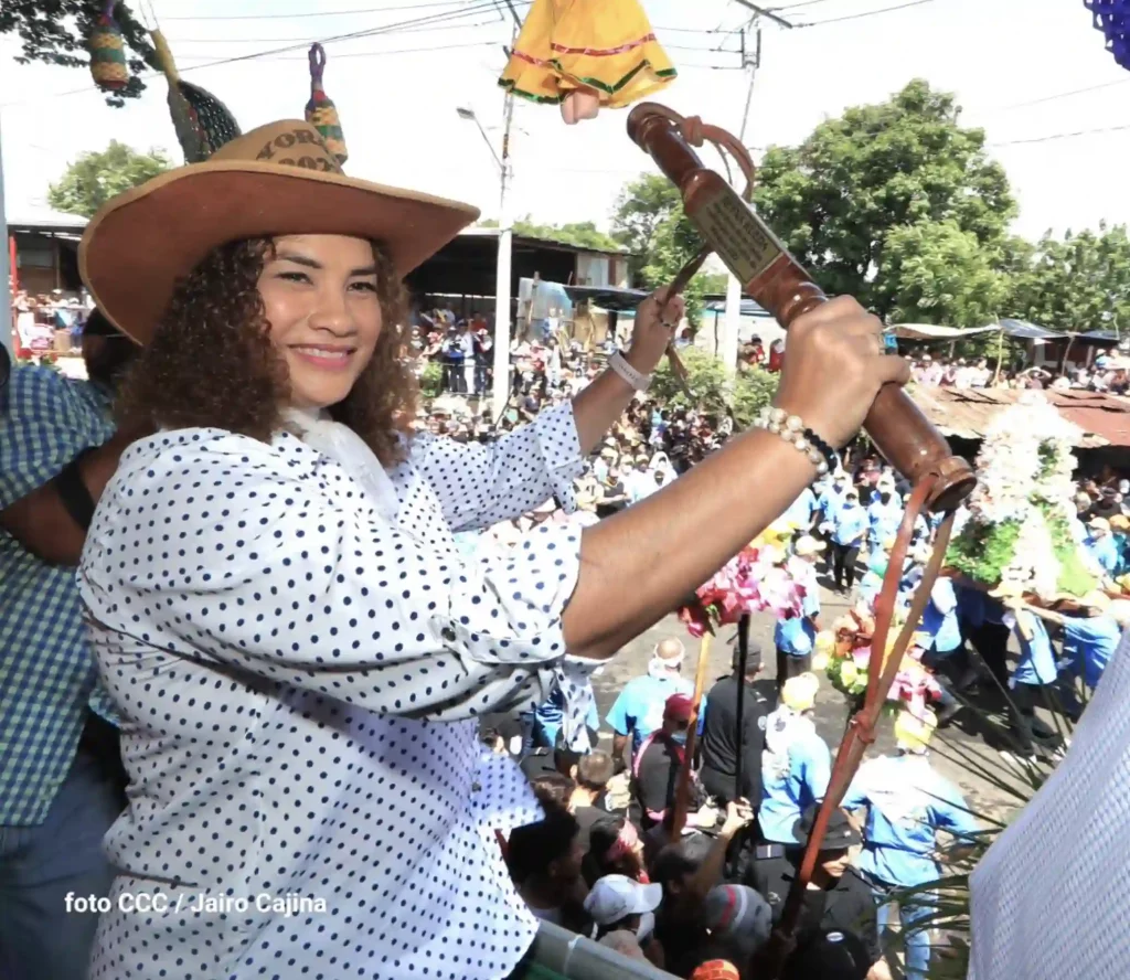 reyna rueda, alcaldesa managua, mayodomo fiestas, santo domingo, minguito, hípica