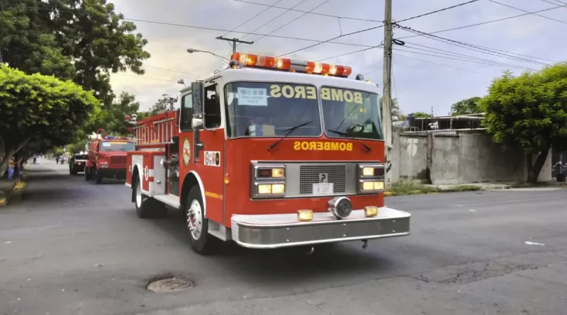 camiones bomberos, bomberos nicaragua, san jorge, estacion bomberos