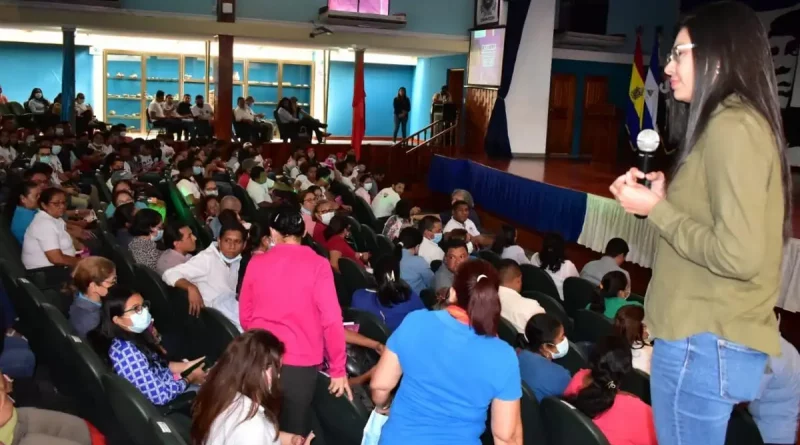 cartilla, derechos de la mujer, prevencion femicidiom, unan leon, leon, nicaragua, ministra de la mujer, jesica leiva,