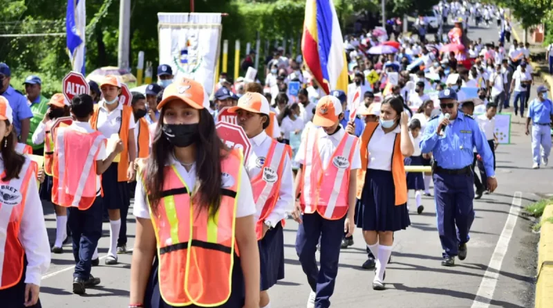 león, policia nacional, nicaragua, mined, educación vial