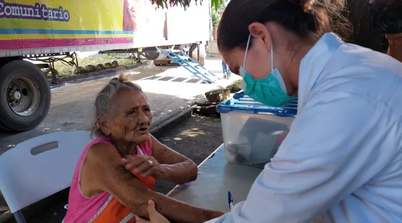 clinica movil, minsa, atencion en salud, salud gratuita, barrio santa ana, managua,