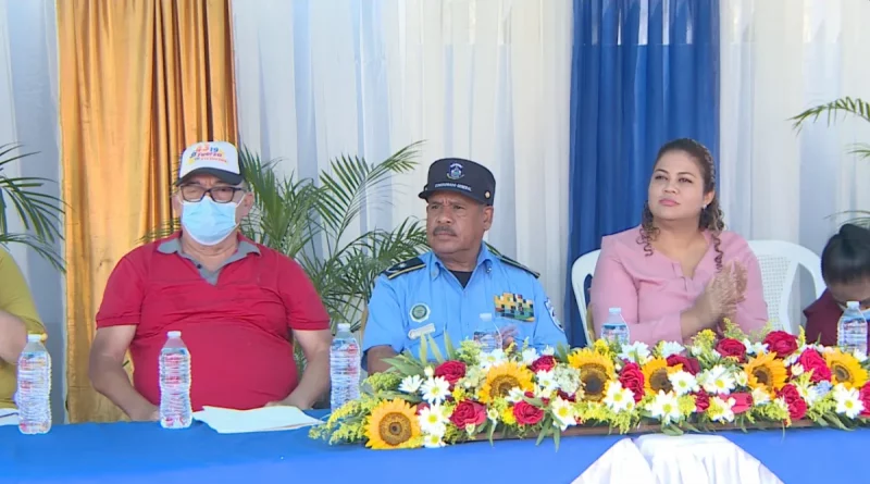 policía nacional, sébaco, matagalpa, nicaragua, comisaría, mujer