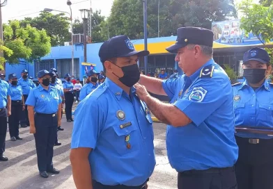 policia de nicaragua, nicaragua, ascenso en grados, oficiales, chinandega,