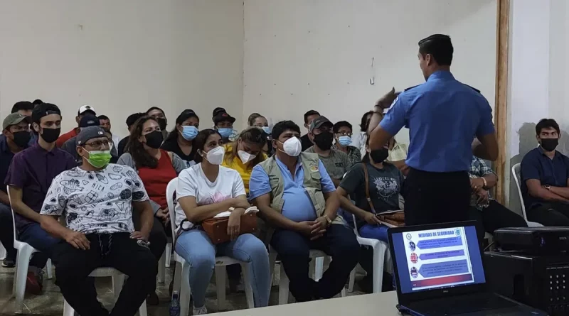 comerciantes, polvora, managua, policia nacional, bomberos unidos,