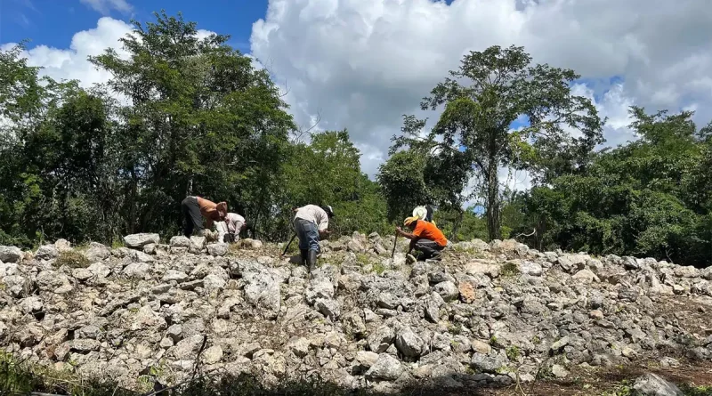 nuevas, estructuras, maya, encuentran, X´baatún, arqueólogos, levantamiento, tecnologías, edificios, cultura,